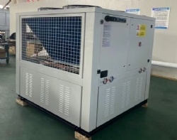 Air cooled scroll chiller